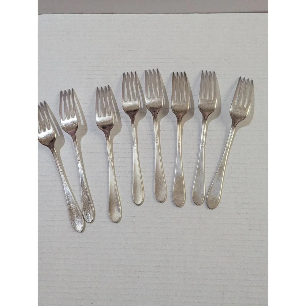 8 Holmes & Edwards May Queen Silverplate Salad Forks 1951 IS‎ Vintage Flatware